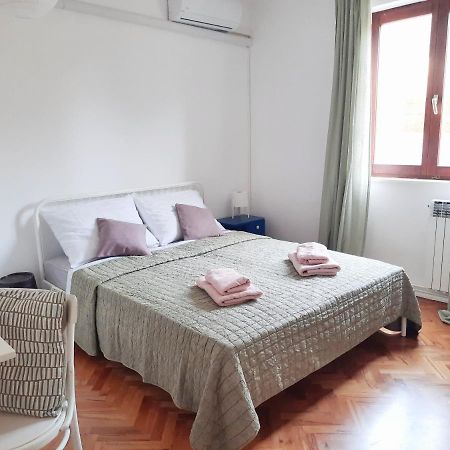 Apartment Nino In Pula Zewnętrze zdjęcie