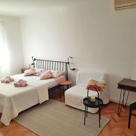 Apartment Nino In Pula Zewnętrze zdjęcie